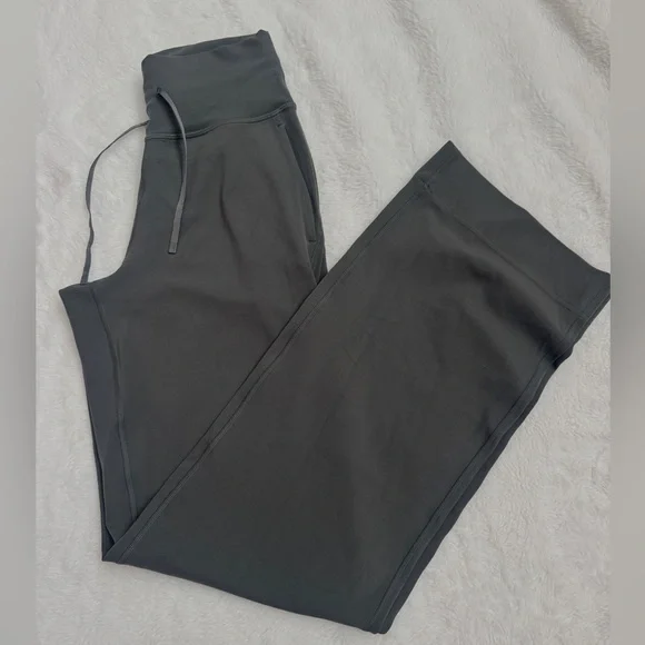Sold out lululemon groove wide leg onyx grey size 0 - Picture 7 of 9